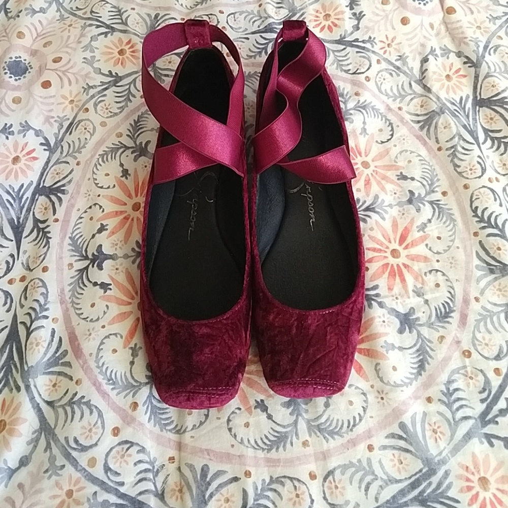 Jessica simpson velvet ballet flats